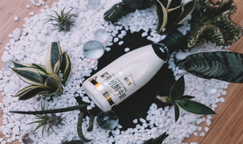 蒙牛2020中報：快速布局到家業(yè)務(wù) 引領(lǐng)乳業(yè)新零售